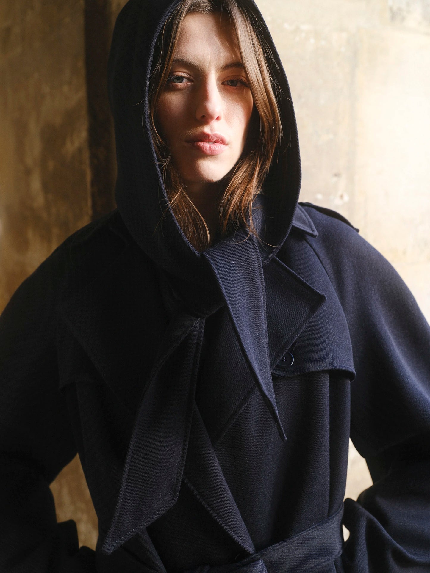 CAPUCHE AVERSE